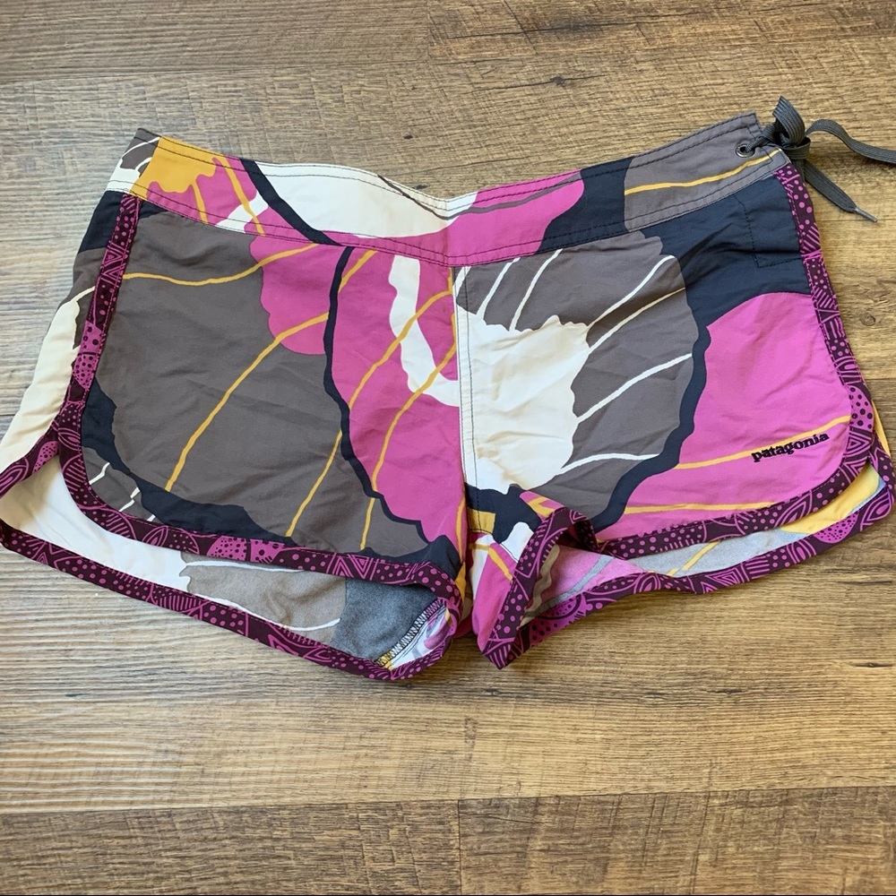 Patagonia Women Wavefarer Boardshorts